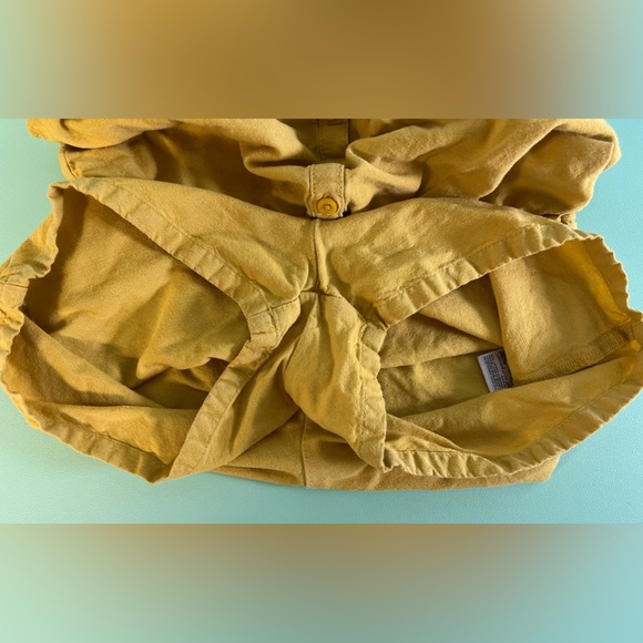 Old Navy Gold Shorts Romper, Girl Size 4-5, Girl Jumpsuit - Picture 8 of 8